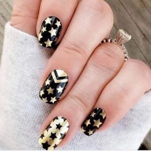 5/$35 💅 Color Street Salute to You